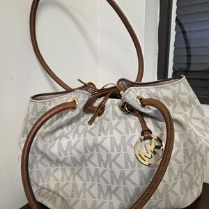 Michael Kors Cream and Brown Shoulder Bag